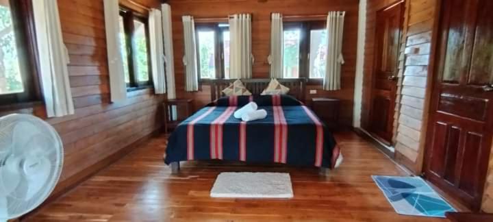 Bolaven Garden Bungalow And Tent - Tad Lo Ban Kiangtat Bagian luar foto