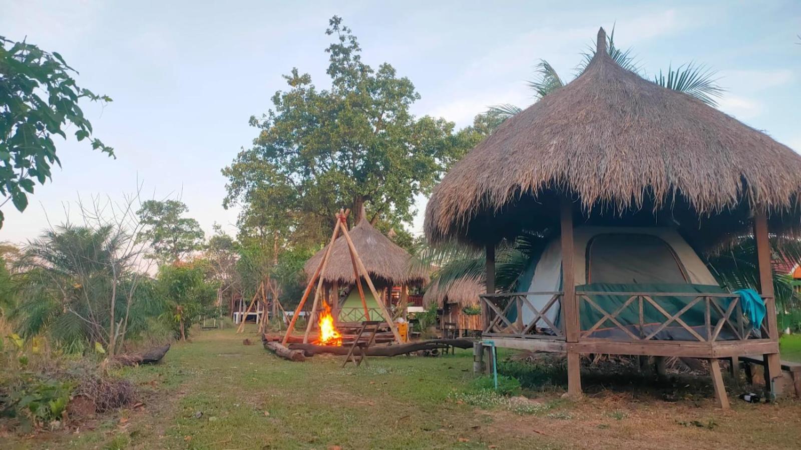 Bolaven Garden Bungalow And Tent - Tad Lo Ban Kiangtat Bagian luar foto